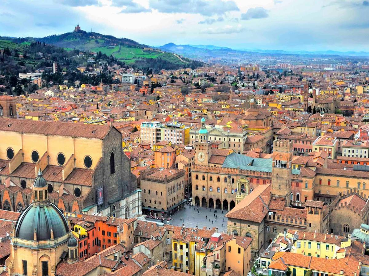 Little Secret Apartment By Wonderful Italy โบโลญญา ภายนอก รูปภาพ