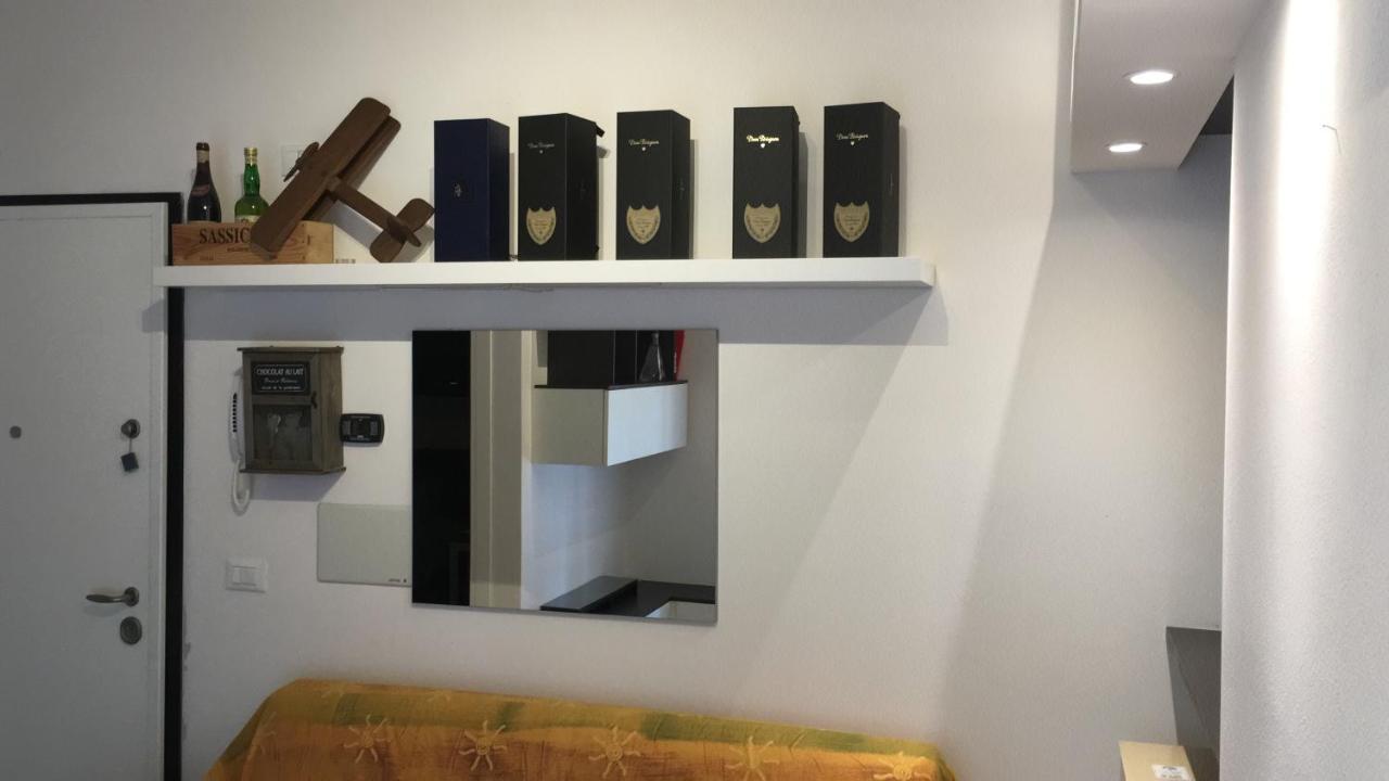 Little Secret Apartment By Wonderful Italy โบโลญญา ภายนอก รูปภาพ