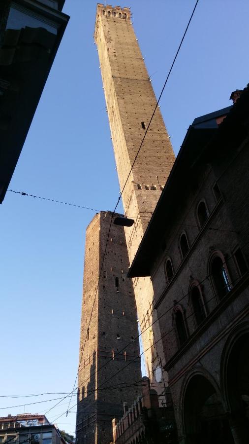 Little Secret Apartment By Wonderful Italy โบโลญญา ภายนอก รูปภาพ