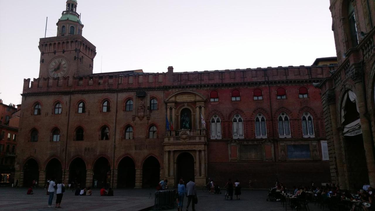 Little Secret Apartment By Wonderful Italy โบโลญญา ภายนอก รูปภาพ